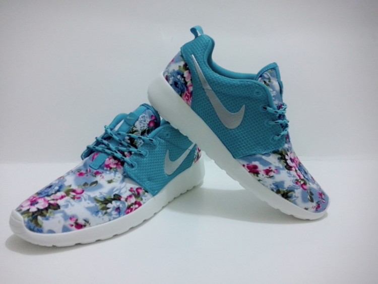Nike Roshe Run Customs Flower