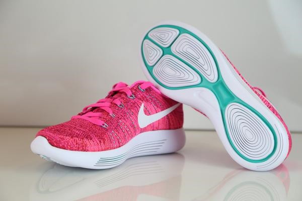 Nike LunarCharge Premium LE “Avalancha rosa Jade ” 843765-601