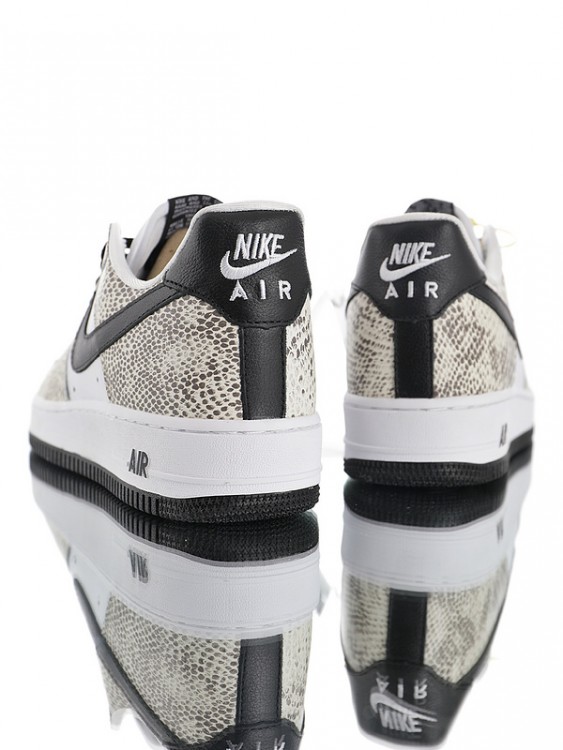 Nike Air Force 1 Low '07 LV8 “white blue-grey” 845053-104