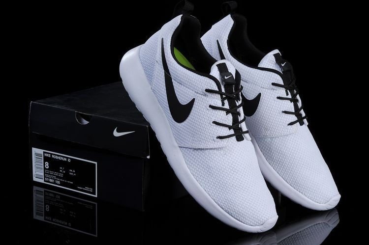 Nike Roshe Run ID  Black/White