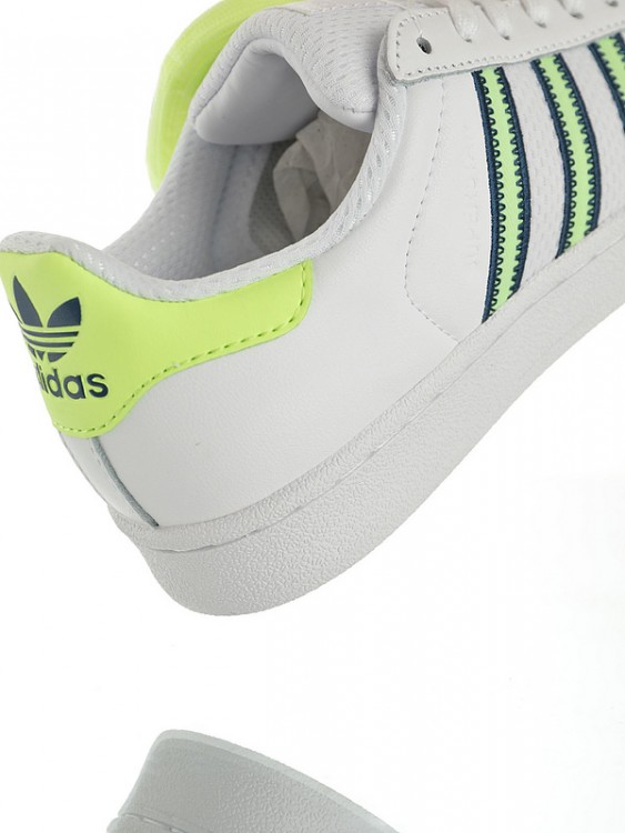 Adidas Superstar W