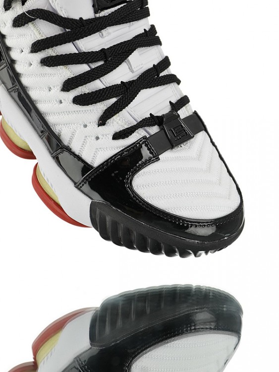 Nike Lebron 16 SB ’Remix’