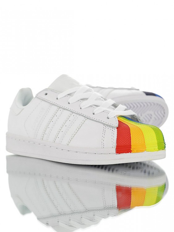 Adidas Superstar W LGBT