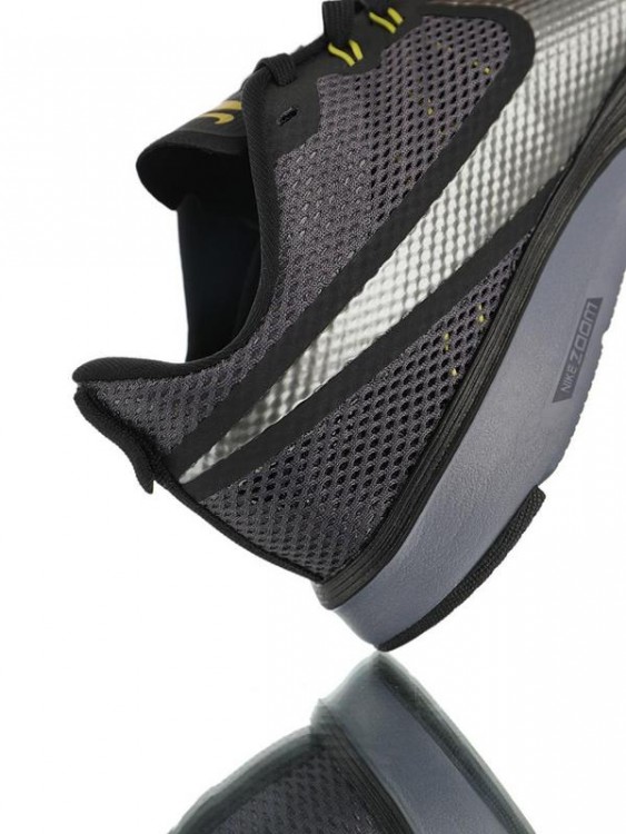 Nike Zoom Strike 2 Running "Back/Grey" AO1912-004