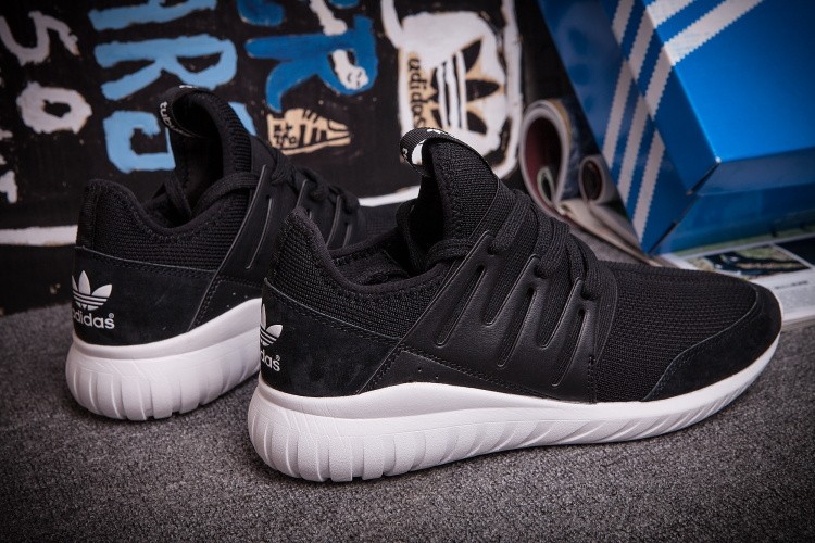 Adidas Tubular Lyst