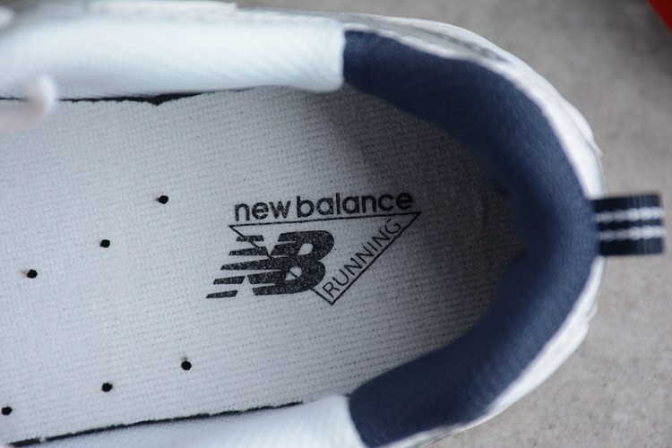 New Balance MR530SG 