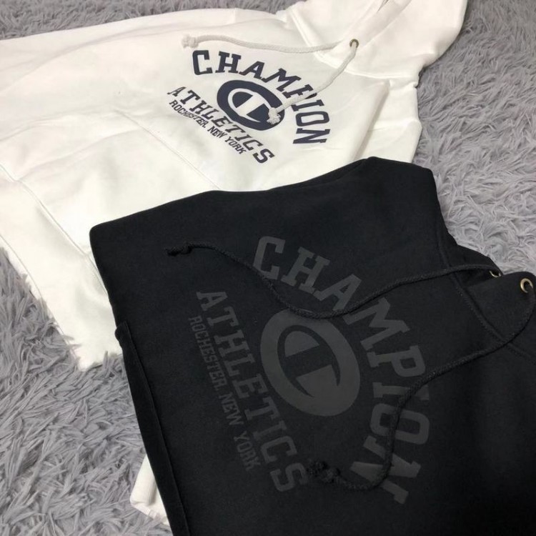 Champion hoodie "black on black" WM1308