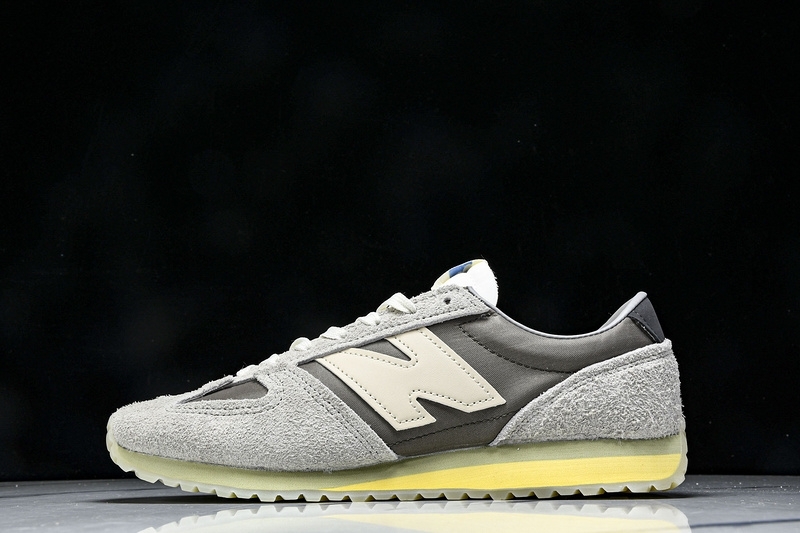 New Balance 471