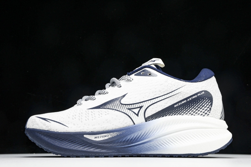 Mizuno Astro Plus