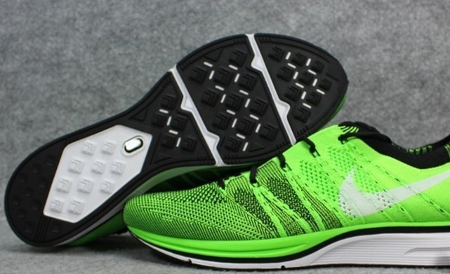 NIKE FLYKNIT TRAINER+ 532984-431