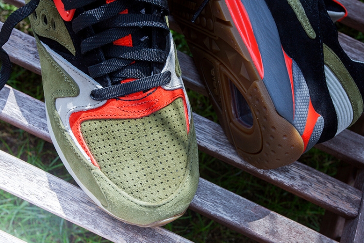 UBIQ x Saucony Grid 9000 Dirty Martini