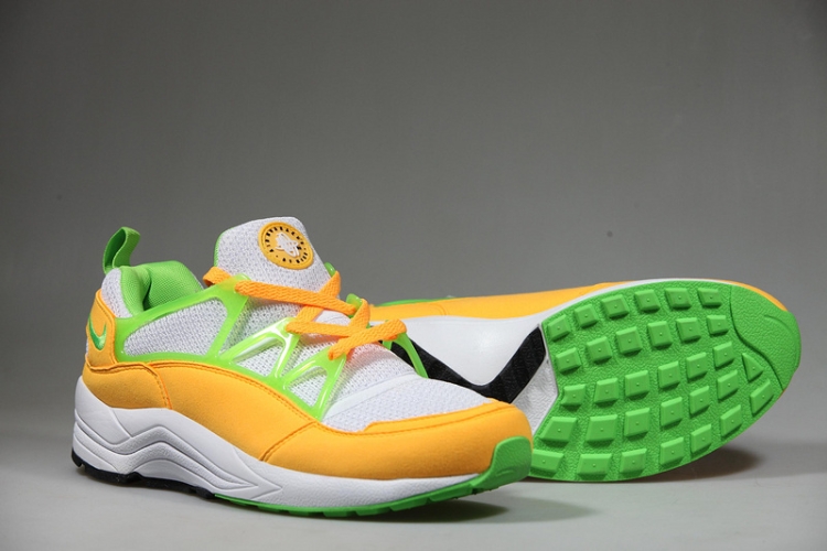 Nike Air Huarache Light  Atomic Mango