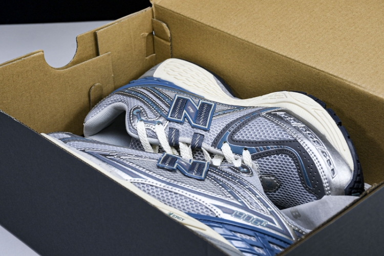 New Balance 1906 M1906REO