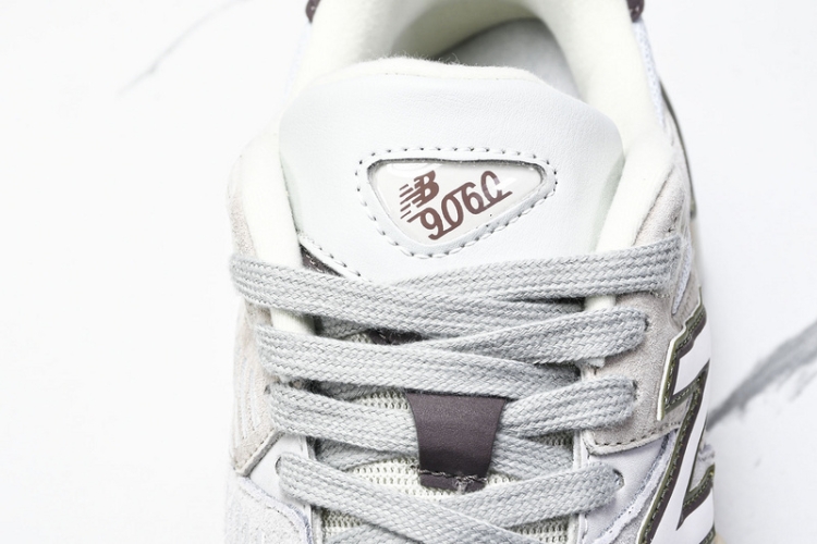  New Balance 9060 U906OFNA