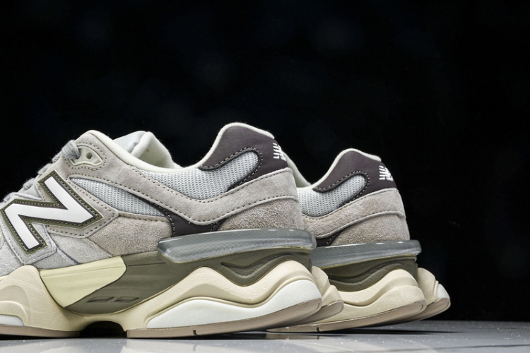  New Balance 9060 U906OFNA