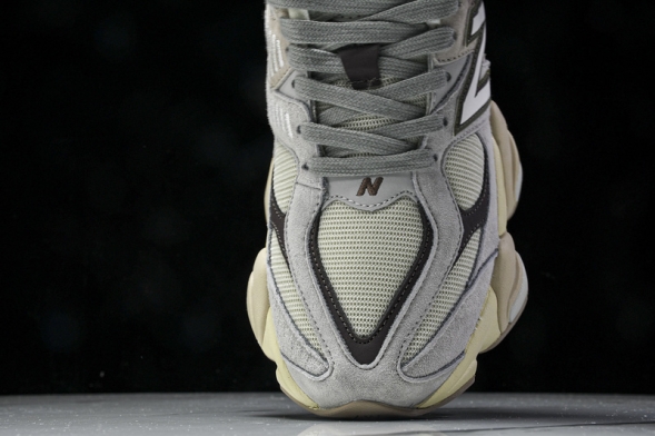 New Balance 9060 U906OFNA 