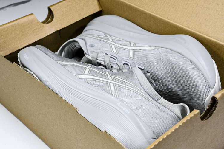 Asics Gel-Nimbus 27 1011B958-020