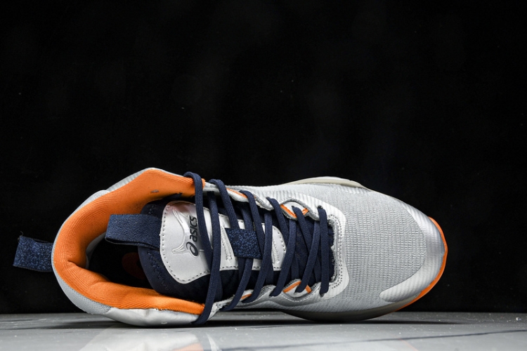 Asics Nova Surge 3 1061A048-020