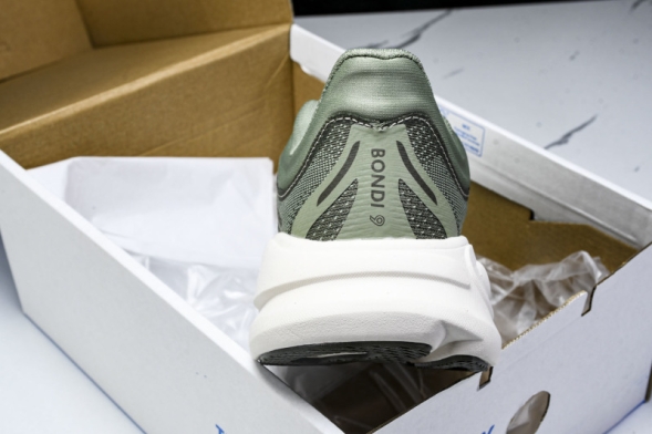 HOKA Bondi 9 1162011 SSSC 