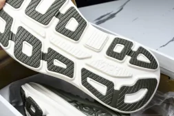 HOKA Bondi 9 1162011 SSSC