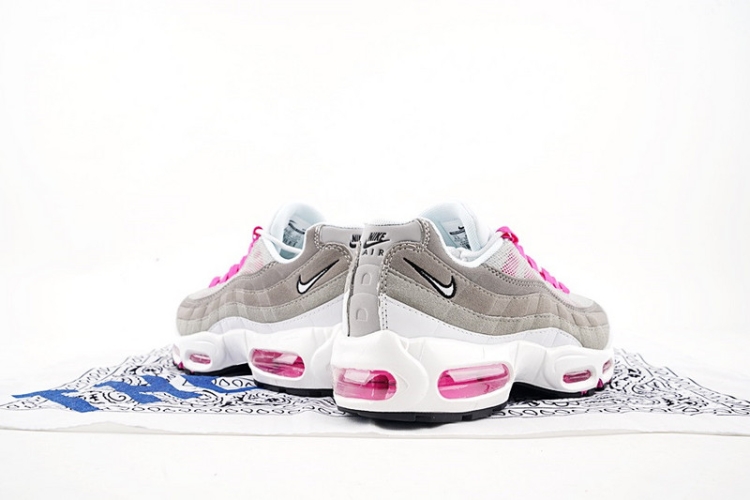 Nike WMNS Air Max 95 Essential 307960-001