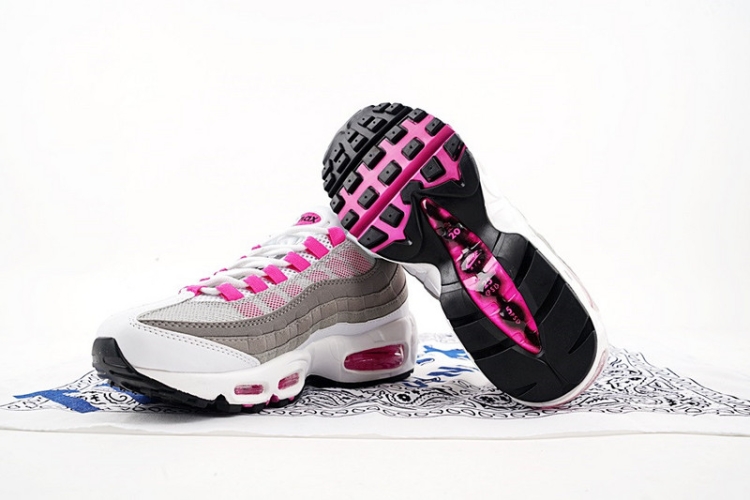 Nike WMNS Air Max 95 Essential 307960-001