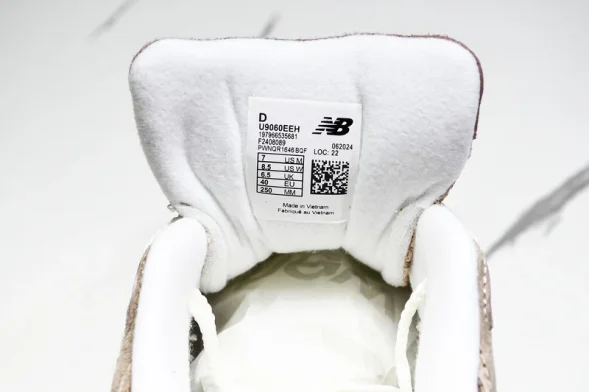 New Balance 9060 U906OEEH 