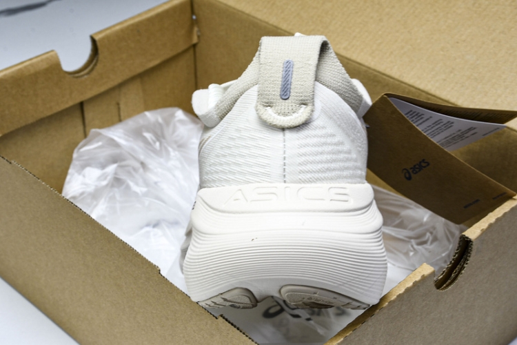 Asics Gel-Nimbus 27 1011C096-200