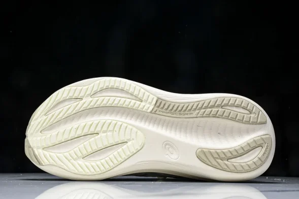 Asics Gel-Nimbus 27 1011C096-200 