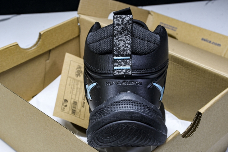 Asics Nova Surge 3 1061A048-001