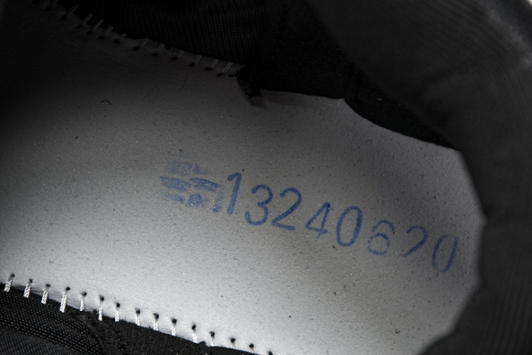 Asics Nova Surge 3 1061A048-001