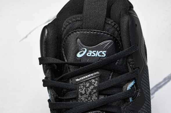 Asics Nova Surge 3 1061A048-001 