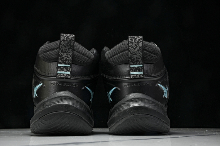 Asics Nova Surge 3 1061A048-001