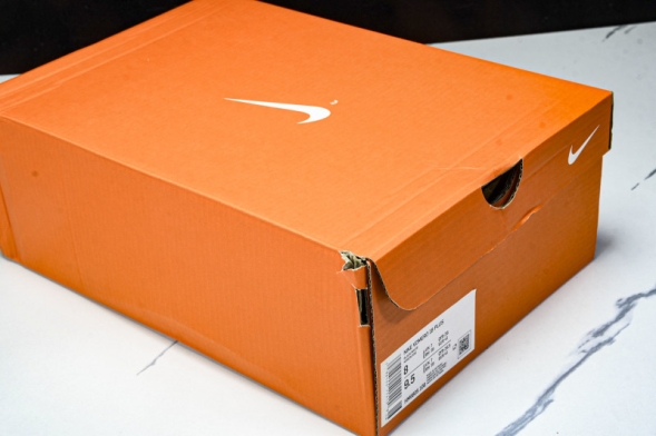 Nike Air ZoomX Vomero 18 Plus HM6805 108 