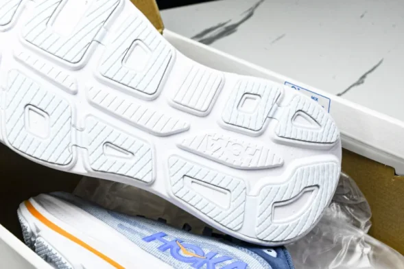 HOKA Bondi 9 1162011 DNP 