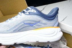 HOKA Bondi 9 1162011 DNP