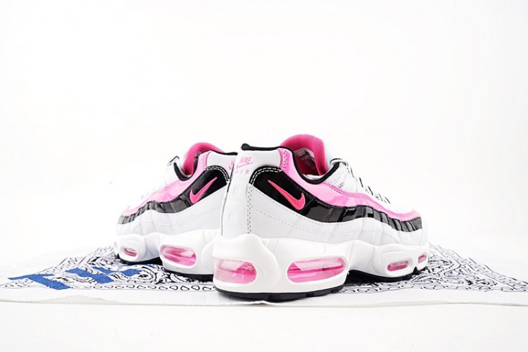 Nike WMNS Air Max 95 Essential 74976-065