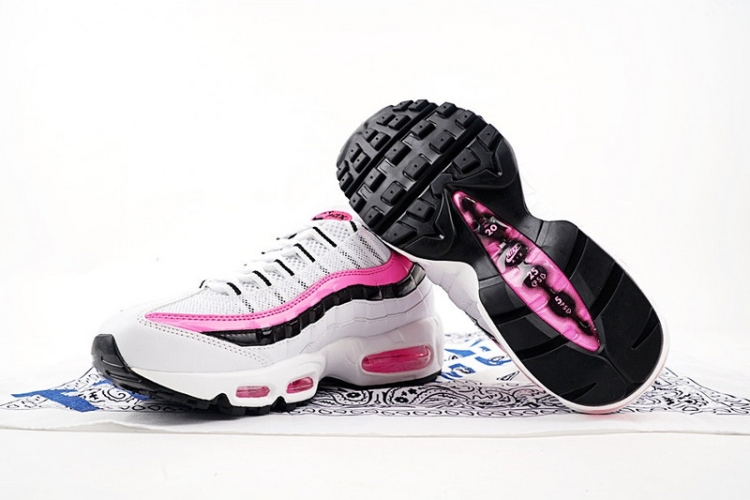 Nike WMNS Air Max 95 Essential 74976-065