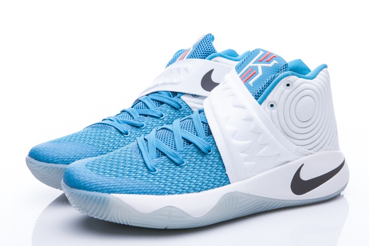 Nike Kyrie 2 “Christmas” 823108-144