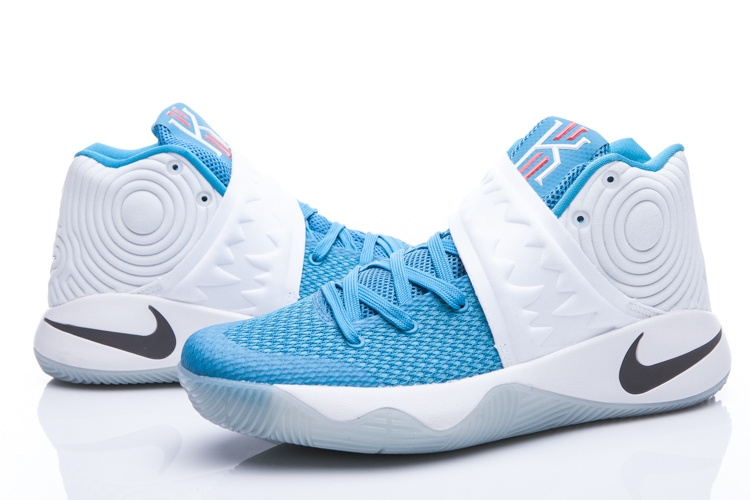 Nike Kyrie 2 “Christmas” 823108-144