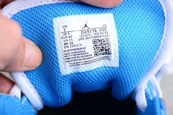 Nike Air Jordan 1 Mid University Blue DX9276-100 