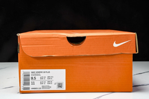 Nike Air ZoomX Vomero 18 Plus HM6805 120  