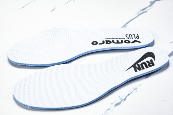 Nike Air ZoomX Vomero 18 Plus HM6805 120  