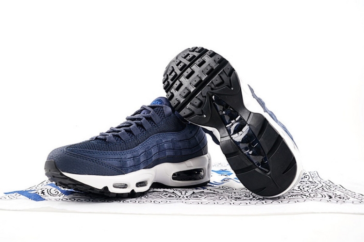 Nike WMNS Air Max 95 Essential 834668-062