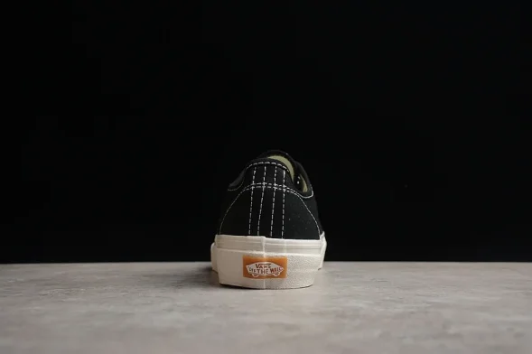 Vans Authentic VR3 VN0005UD1KP 