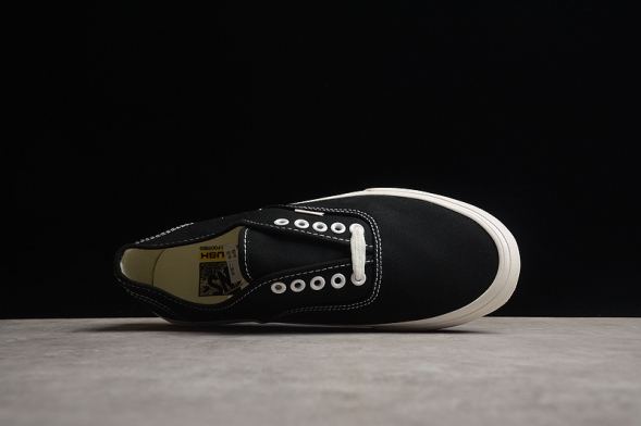 Vans Authentic VR3 VN0005UD1KP 