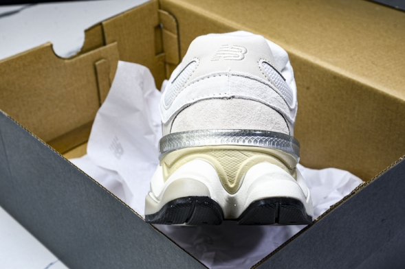 New Balance 9060 U9060WHT 