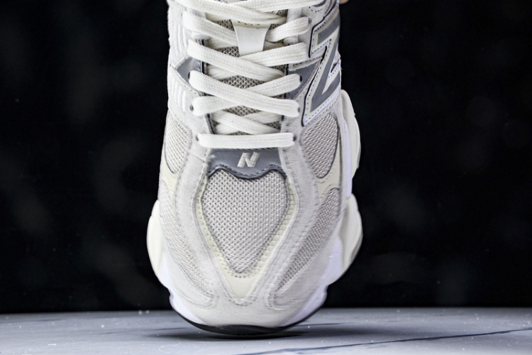  New Balance 9060 U9060WHT