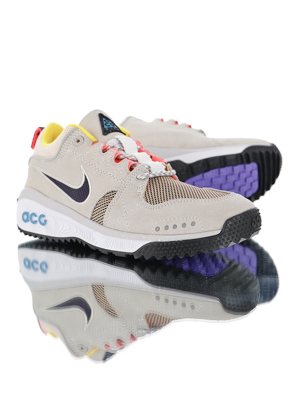 Nike ACG Mountain Dog AQ0916-100