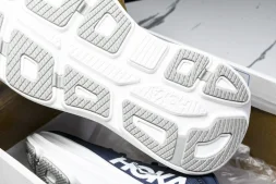 HOKA Bondi 9 1162011 VYN